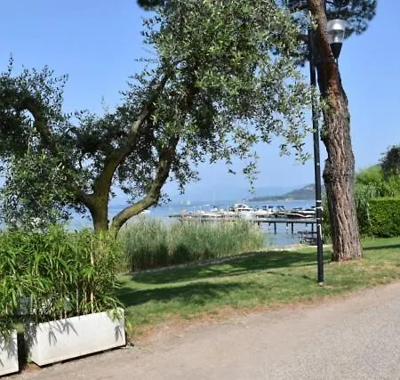 Rivalago Feriehus *
